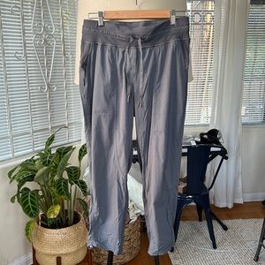 Lululemon Athletica Dance Studio Crop 25” Pants Grey Women’s 8